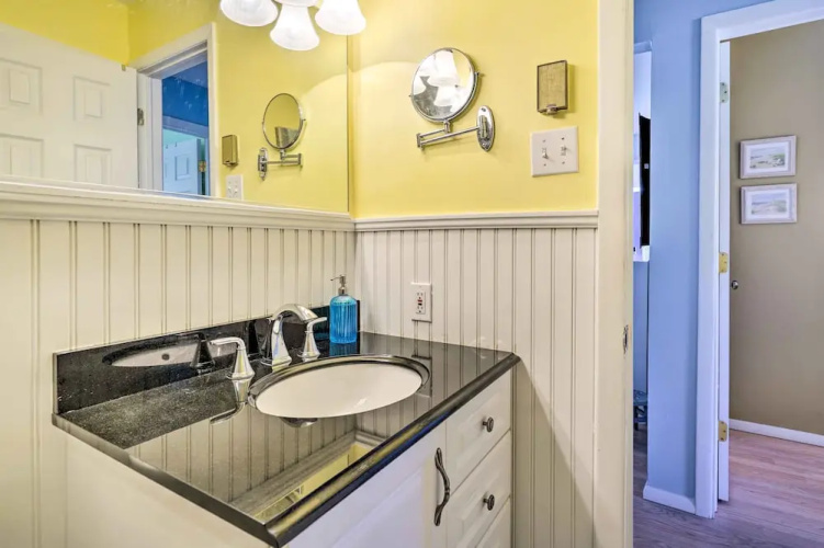 Cape May Quad Unit w/ Deck ~ Half-mi to the Beach!