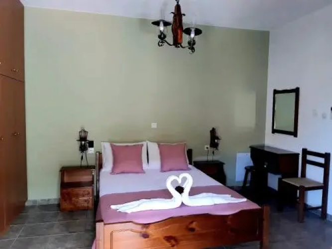Tsonos Apartments