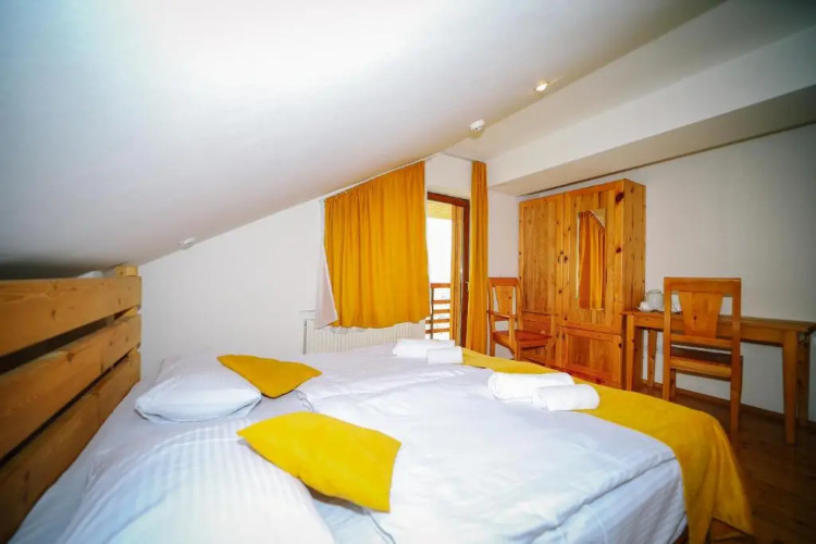 Alpenhaus Kazbegi Hotel & Restaurant