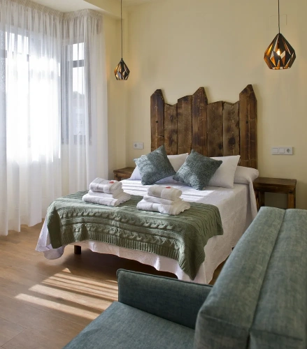 Standard Double room with city view