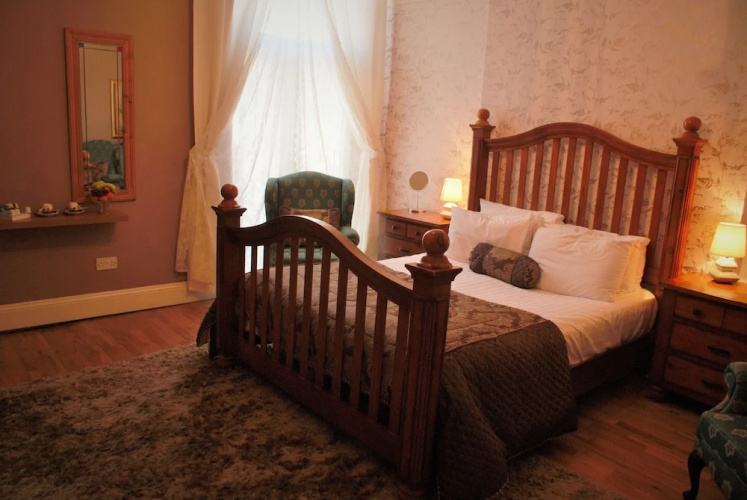 Dexby Town House