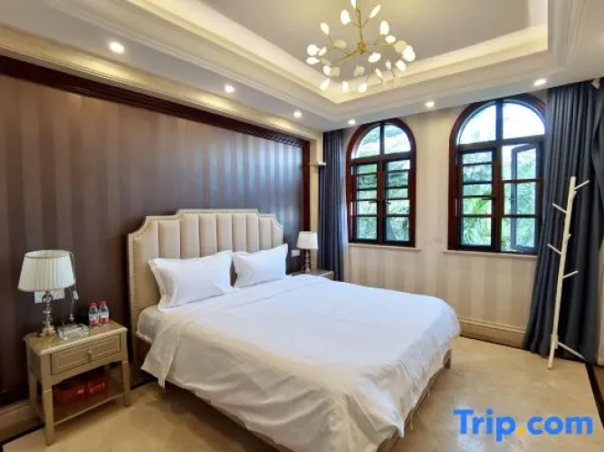 4 Bedrooms Deluxe Villa with balcony