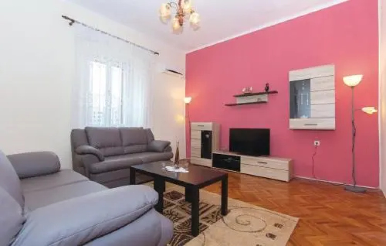 Apartment Nadalina 1072