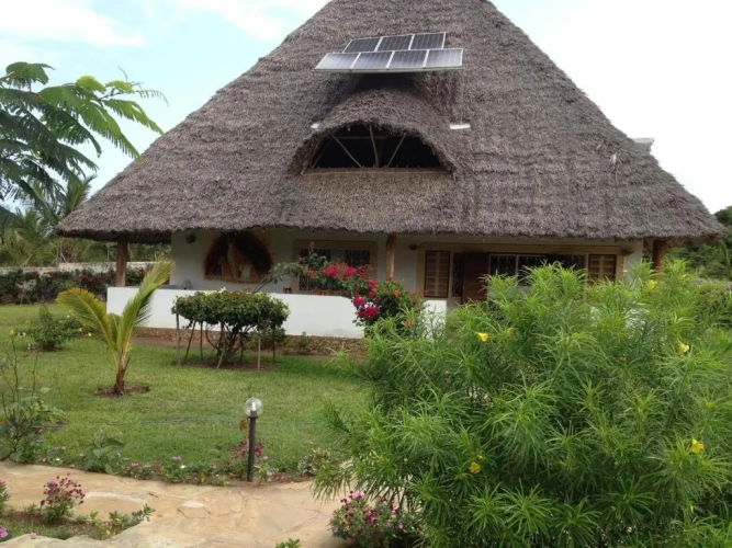 2 Bedrooms Cottage