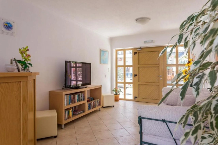 Ritsa Apartments