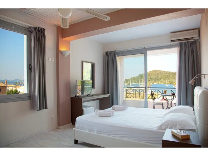 Armonia Luxury Hotel