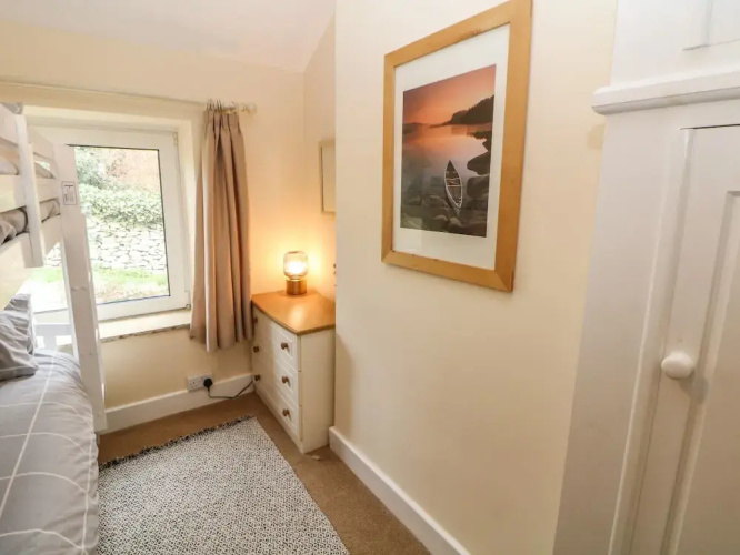 4 Alma Road