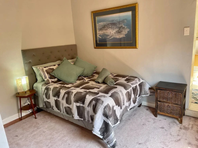 Room-living In Camps Bay Summer