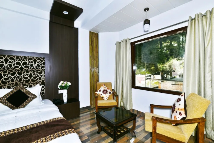 Kapoor Resort by DLS Hotels