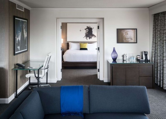 Logan Philadelphia Curio Collection by Hilton photo 8