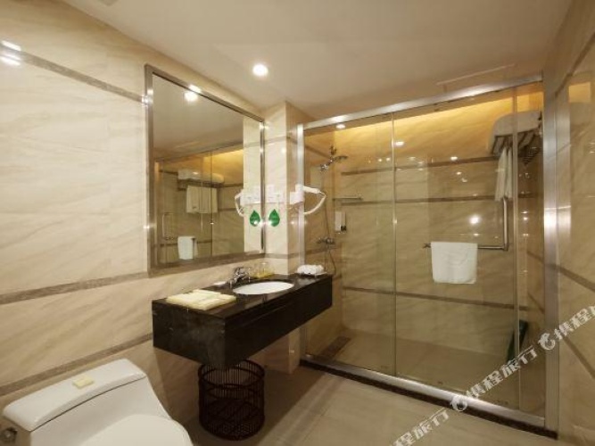 Superior Single Suite