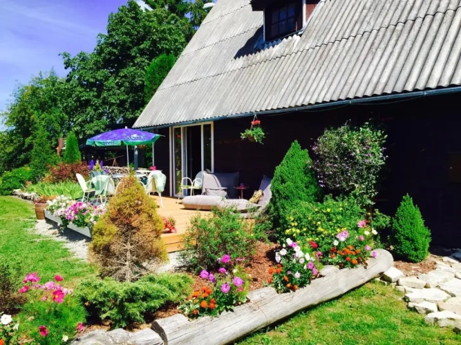 2 Bedrooms Cottage