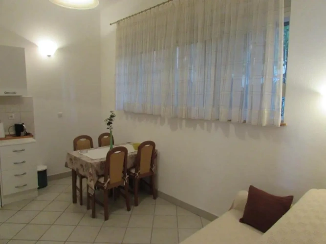 Double Basement Apartment