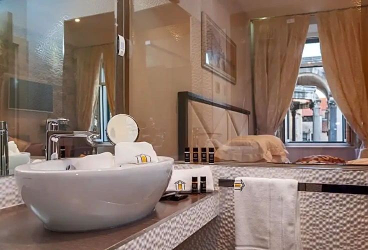 Deluxe Double Basement room with city view