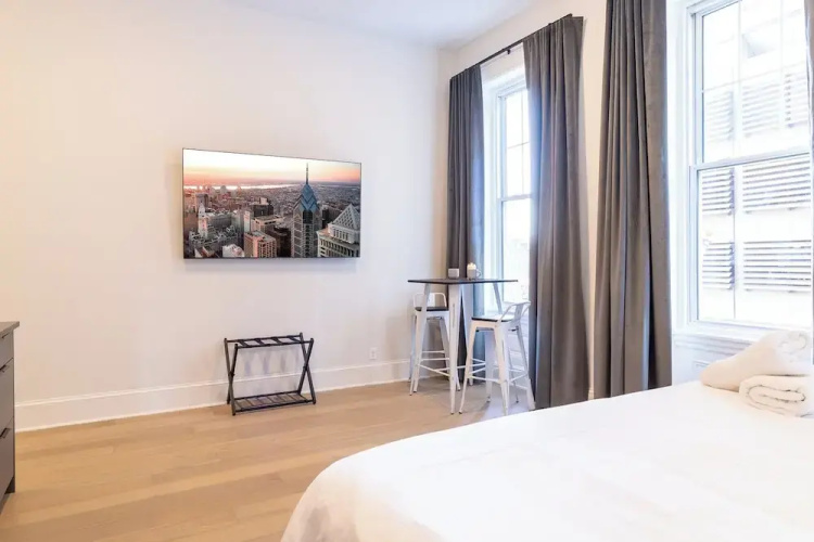 Thena Hotel