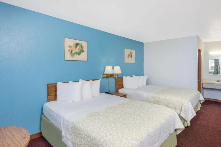 Sextuple Suite