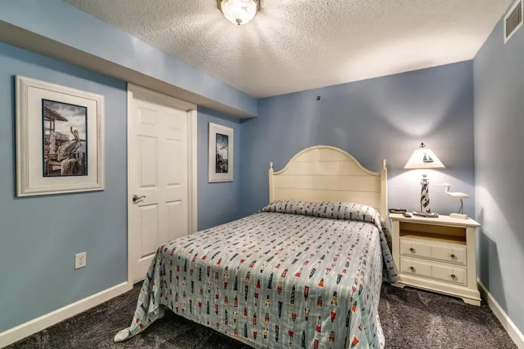 Blue Water Keyes by Condo-World
