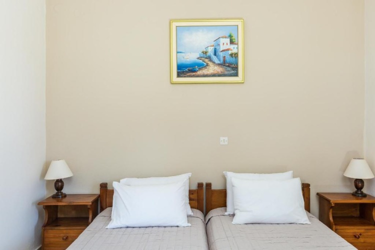 2 Bedrooms Apartment with sea view