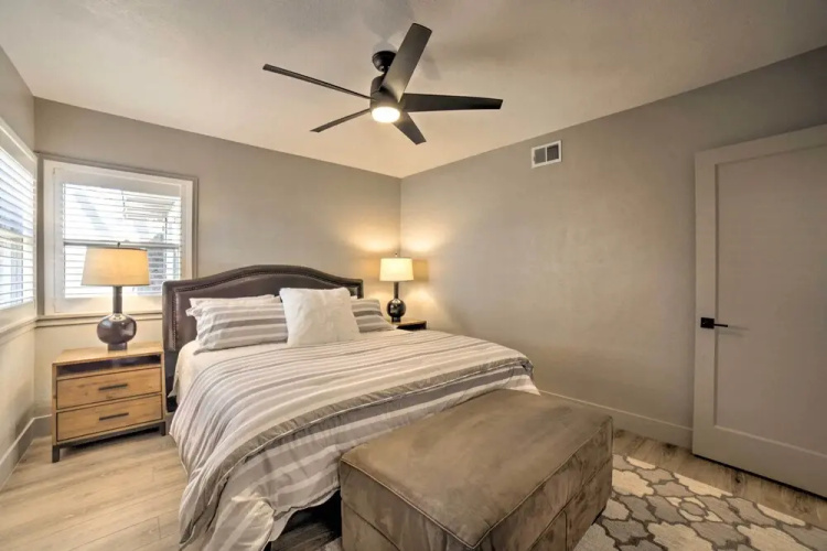 Modern Reno Abode Near Parks & Midtown!
