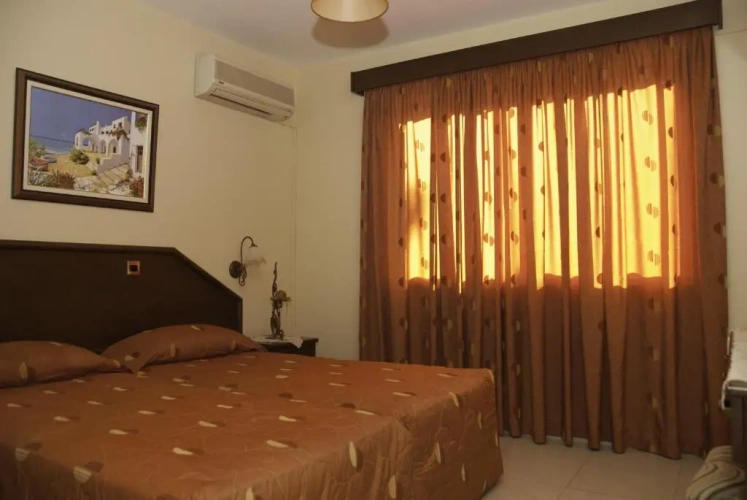 2 Bedrooms Quadruple Apartment