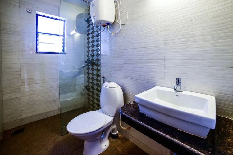 OYO 19736 Home Classy 2bhk Candolim