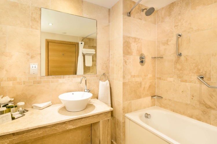 DoubleTree by Hilton Milton Keynes photo 10