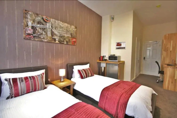 Standard Twin room
