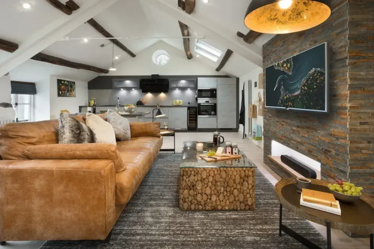 Wharton House Mews Retreat for two