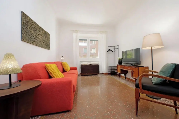 YCH Riboty house al Vaticano