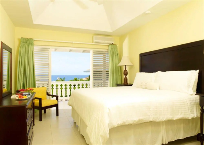 Golden Cove Resort