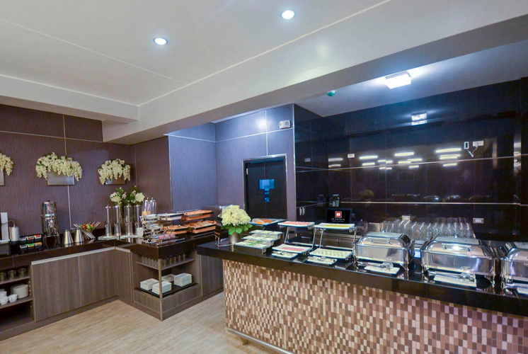 Qp Hotels Trujillo photo 27