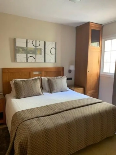 3 Bedrooms Superior Apartment with partial sea view