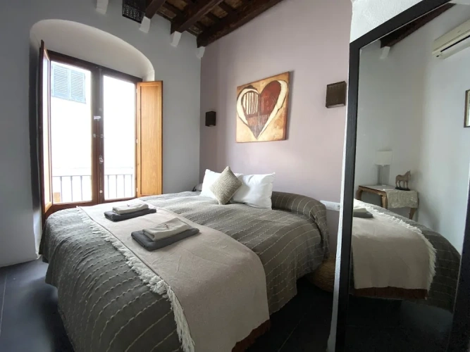 Luxury Double room with balcony and with city view