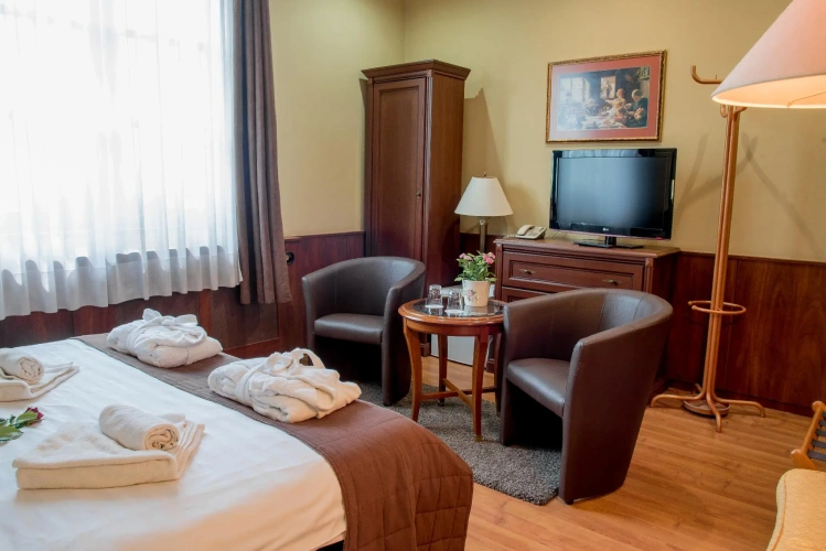 Suite with view