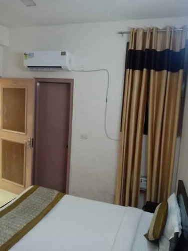 Hotel Golden Nest