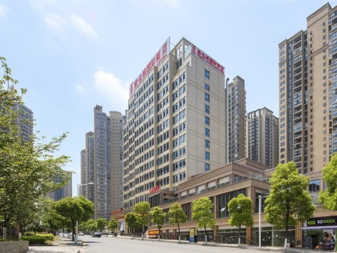 Vienna International Hotel Guizhou Guiyang Xiaohe Changjiang Road Subway Station
