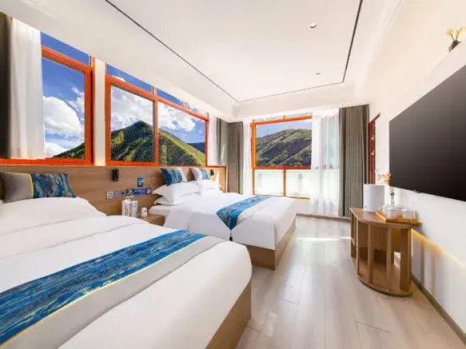 Yunyi Hotel