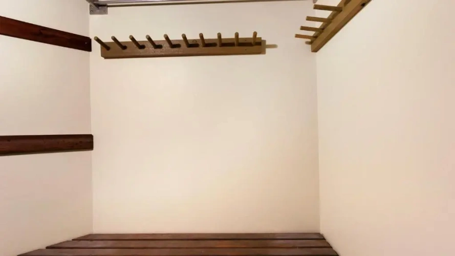 3 Bedrooms Cottage