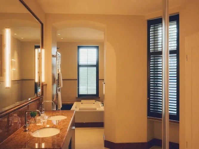 Deluxe Double Suite