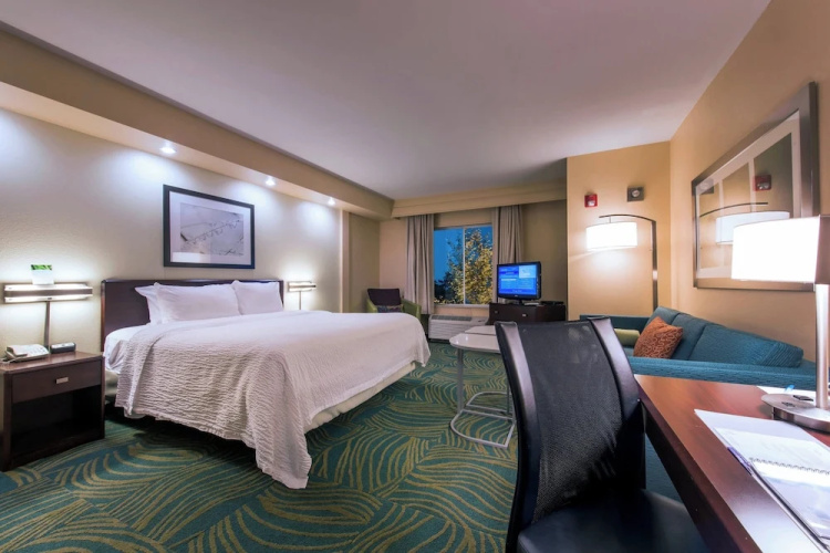 Springhill Suites Devens Common Center