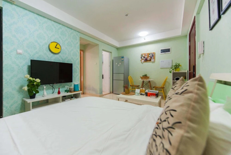 CiCi House