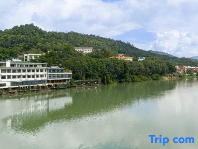 Qingyin Hotel