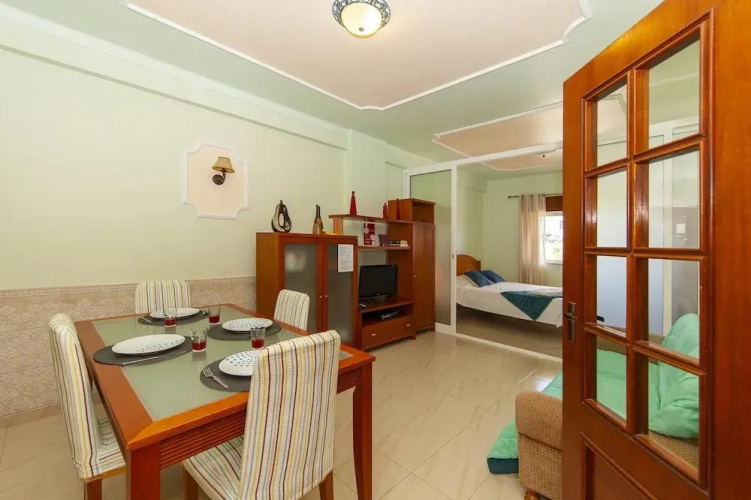 A10 Windmill 1 Bed with Pool by Dreamalgarve