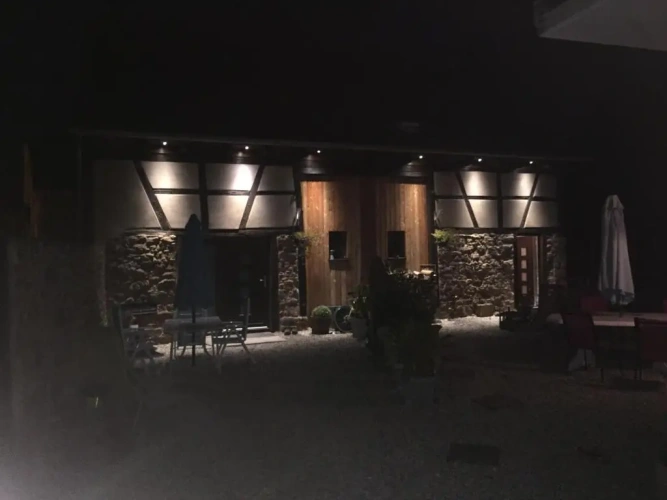 2 Bedrooms Cottage