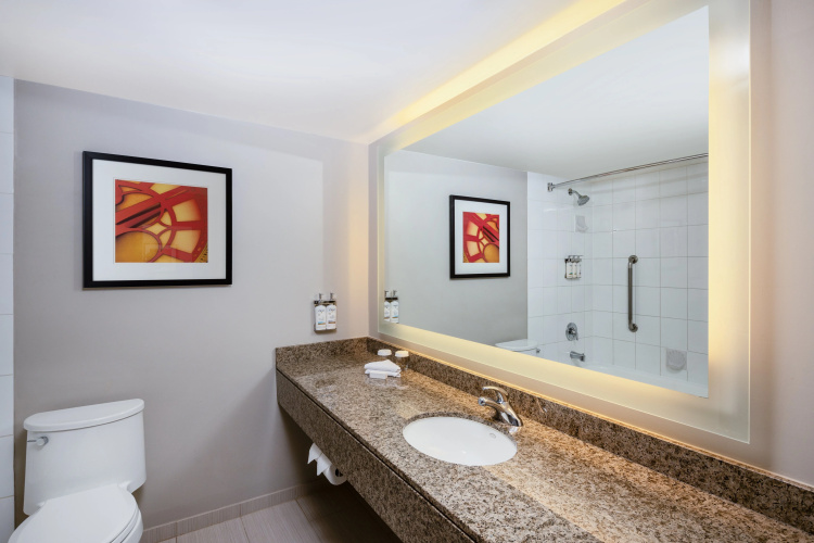 Holiday Inn Vancouver Airport- Richmond photo 9