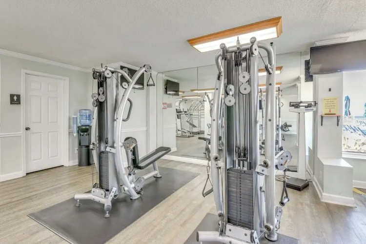 Regency Towers PCB Condo: Beach Access & 2 Pools