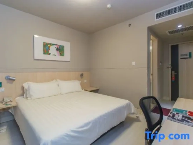 Standard Double Suite