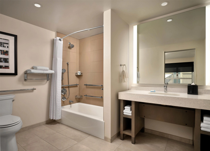 Hyatt House LA - University Medical Center photo 7