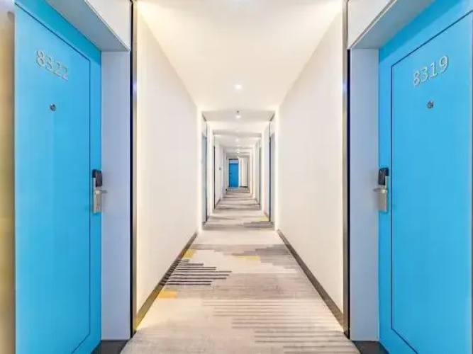Ibis Styles Hotel (Kunming High-tech Zone Wuyue Plaza)