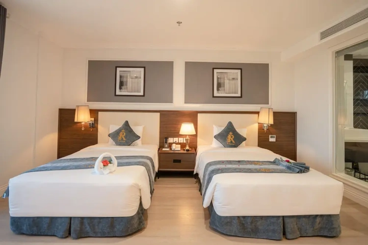 Superior Twin room with balcony